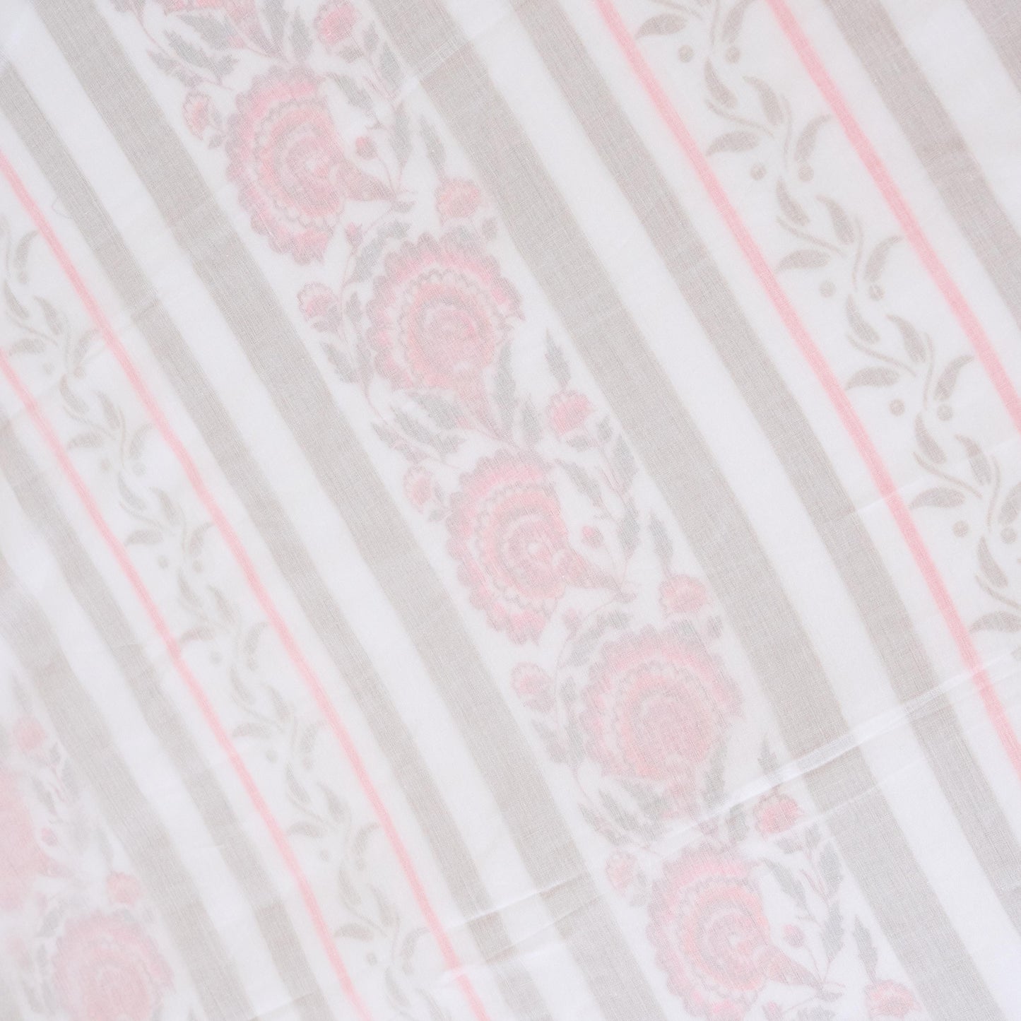 Dohar Jacobean Blossom