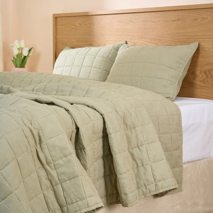 European Linen Grid Quilt