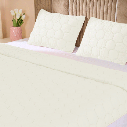 Cotton Honey comb Quilt set