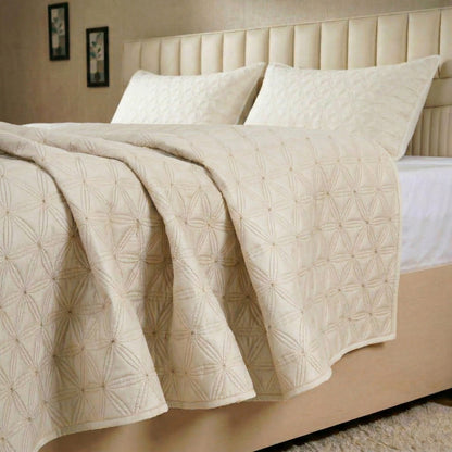 Cotton Heritage Geo Floral Quilt