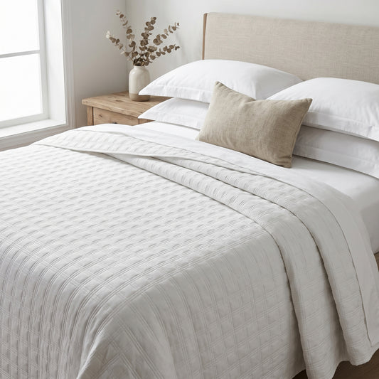 Cotton Heritage Cubic Quilt White