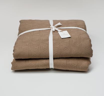 Cotton Heritage Geo Floral Quilt