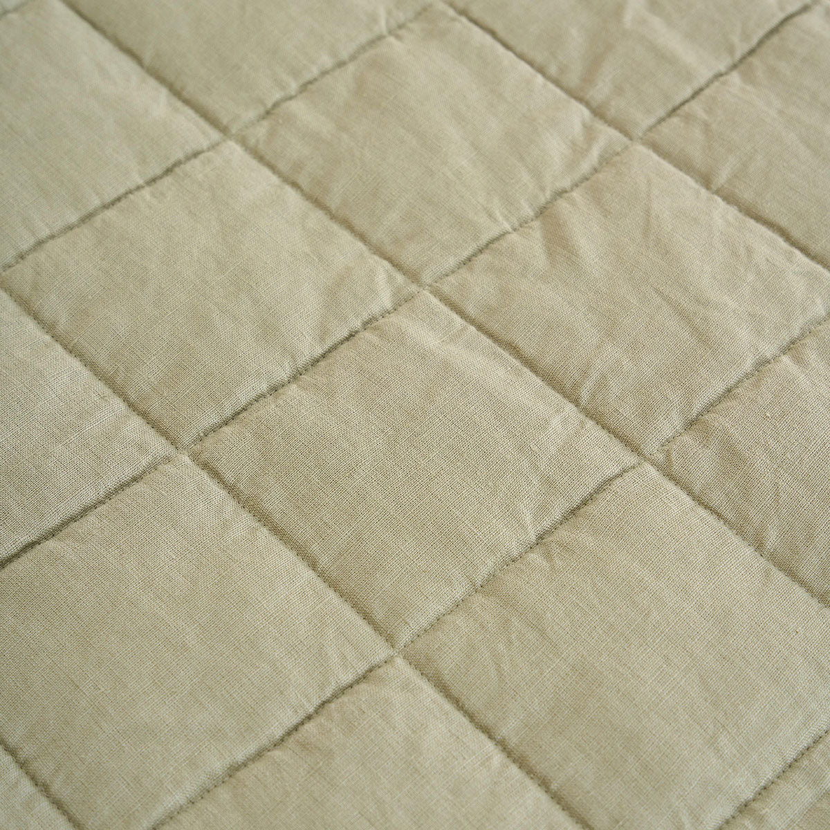 European Linen Grid Quilt