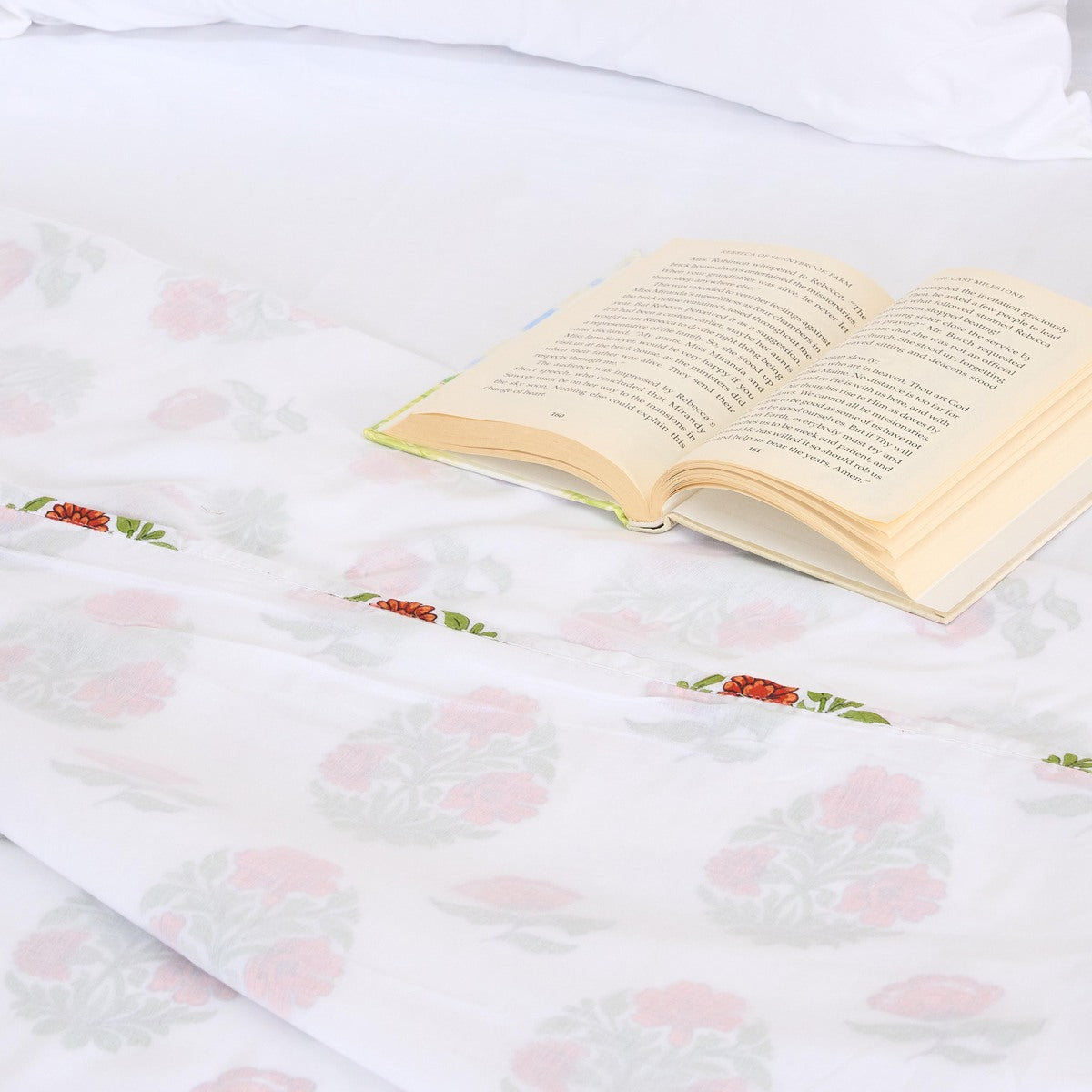 Dohar Aagam Floral Buta