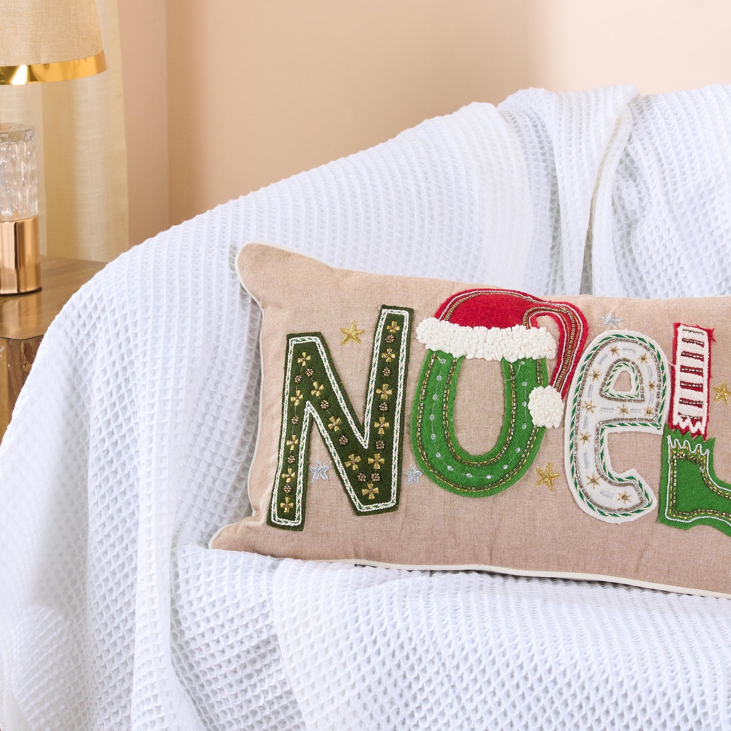 Noel Textured cushion